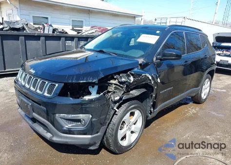 2021 Jeep Compass Latitude 4X4 z USA, uszkodzony, nr VIN 3C4NJDBB8MT558325